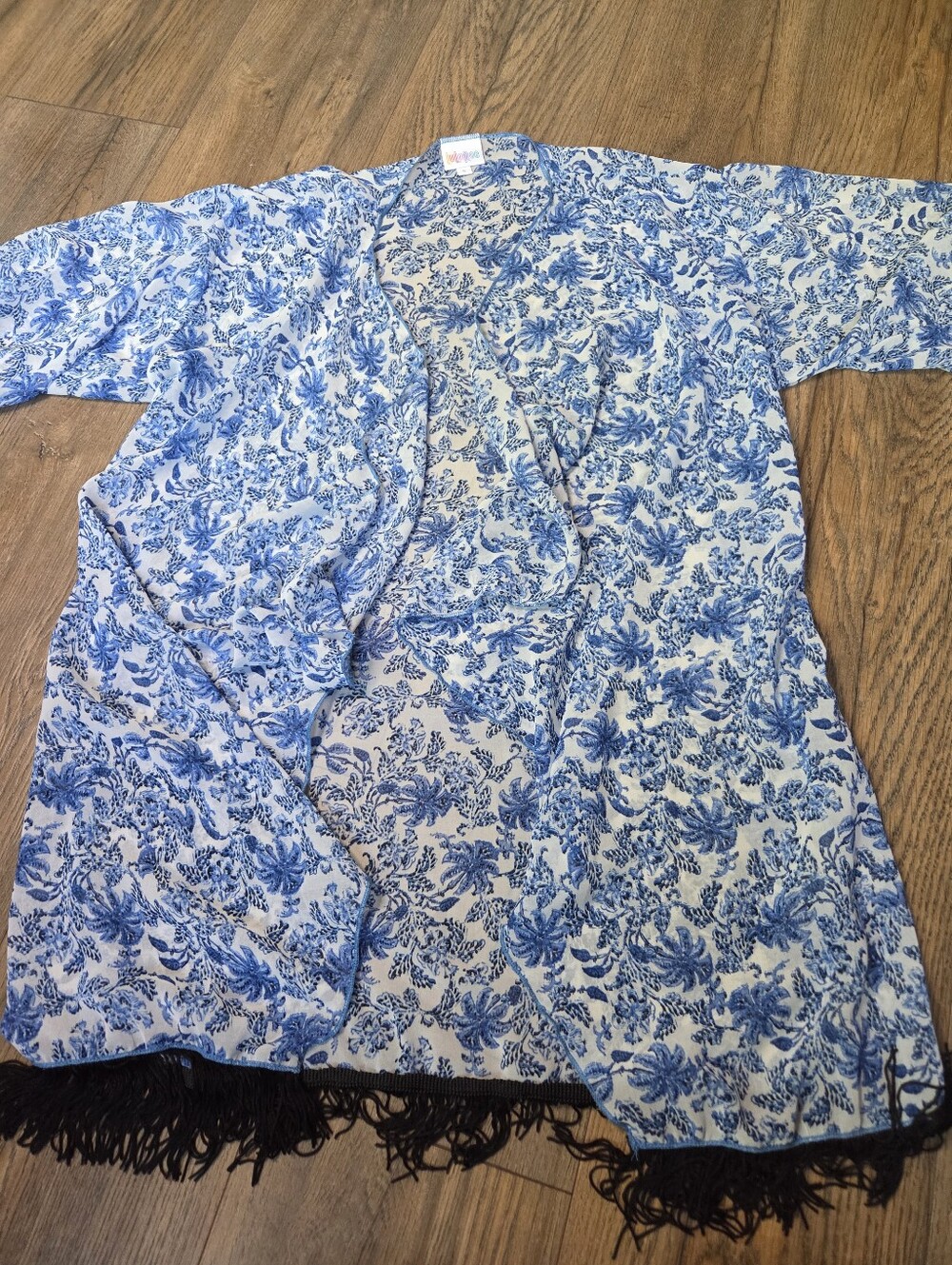 LulaRoe Kimono(Free)
